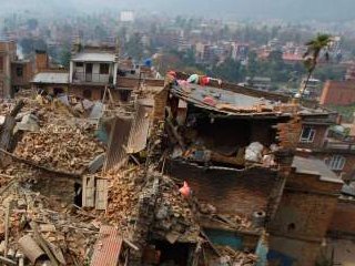 Pomagajmo prizadetim ob potresu v Nepalu