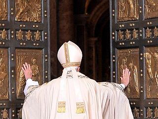 Papež slovesno oznanil začetek svetega leta