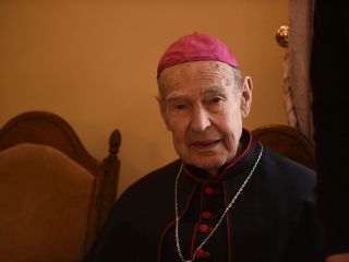 Škof Jožef Smej praznuje 95 let!