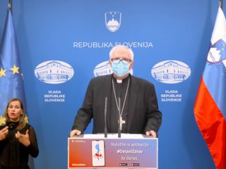 Nadškof Zore tudi o ukinitvi sv. maš po spletu (VIDEO)