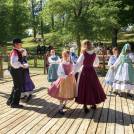 Nastop Slovenske folklorne skupine Nageljčki iz Kanade