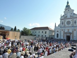 52. Vseslovensko romanje bolnikov, invalidov in starejših na Brezje