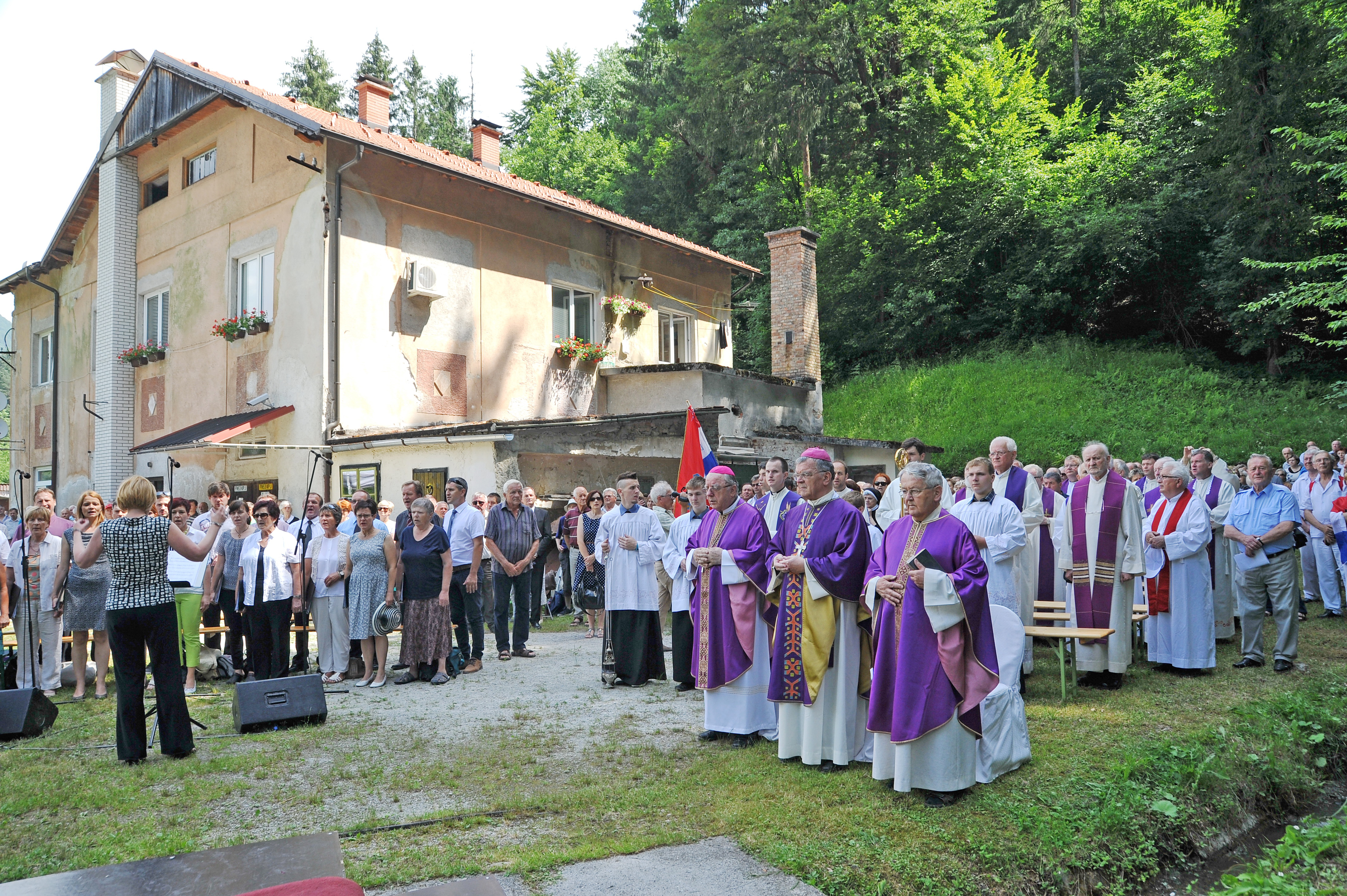 Huda Jama, rudnik Barbara rov, grobišče [9] | Družina – vsak dan s teboj