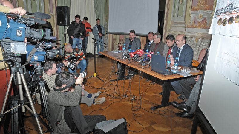 Huda Jama, rudnik Barbara rov, grobišče [3] | Družina – vsak dan s teboj