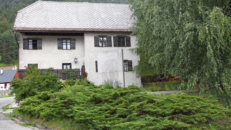 Strmec na Predelu, požig vasi, partizani, Zavezniška vojaška uprava ...