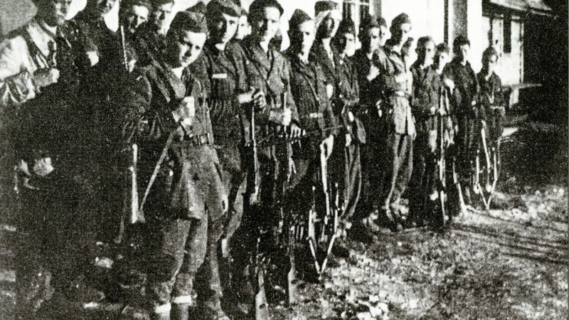 Prvi bataljon VOS v Zagradcu 1943, mladoletni partizani, morilci v Mozlju. VIR: Muzej NSZS