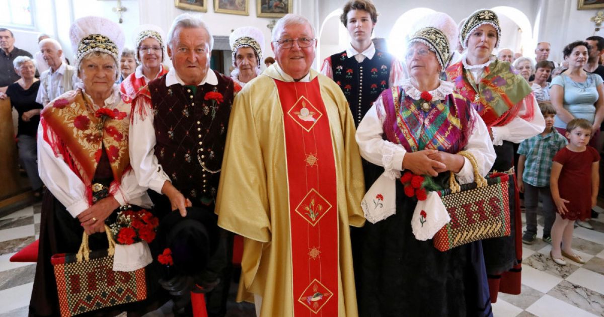 Misijonar p. Stanko Rozman obhajal zlato mašo | Družina – vsak dan s teboj