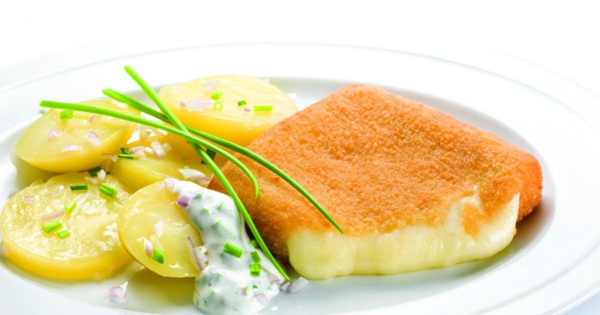 Predlog za postno kosilo: ocvrti sir s krompirjevo solato [RECEPT ...