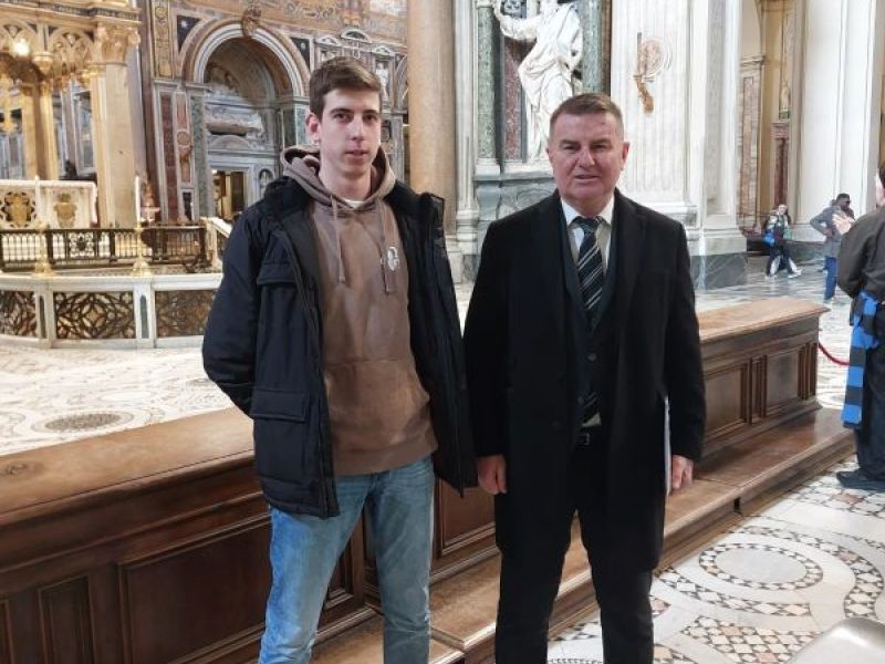 Sveto leto 2025: v Rim množično romajo tudi Slovenci [FOTO] | Družina ...