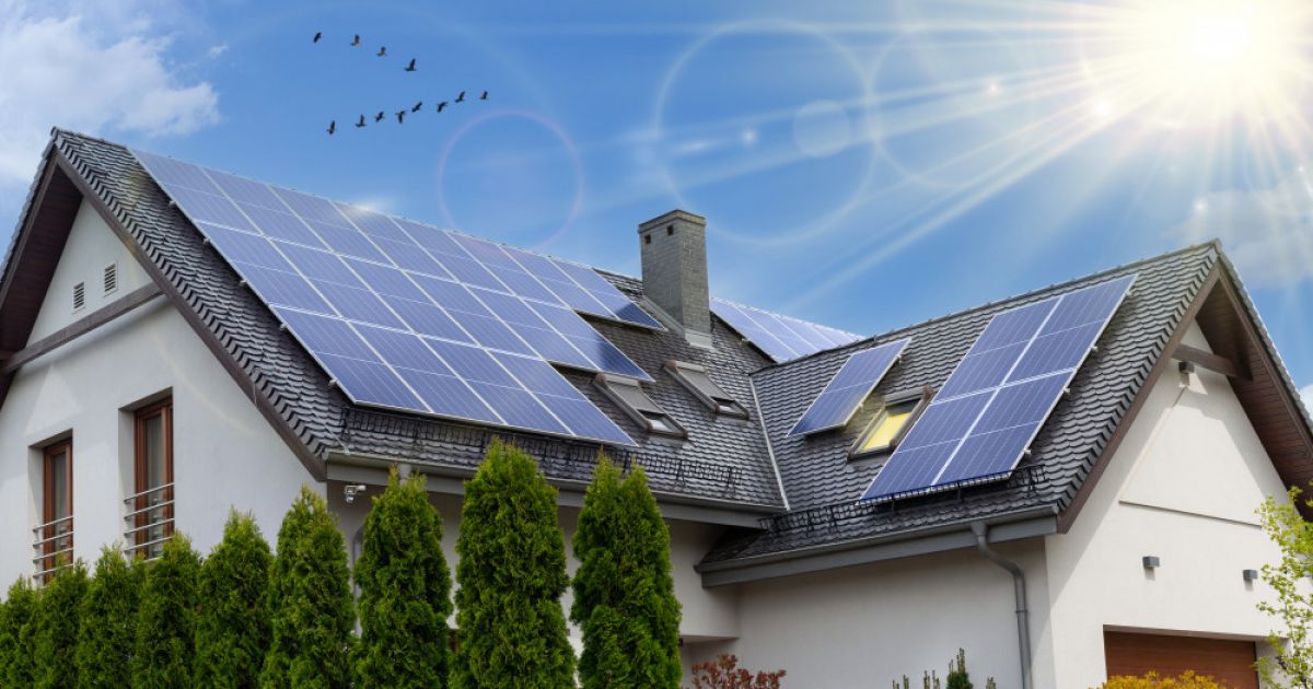 O que você precisa saber sobre usinas de energia solar