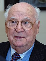 dr. Štefan Falež