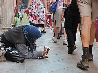 Anglikanska sinoda pričakuje vladno politiko za revnejše sloje