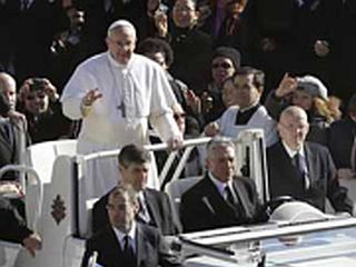 Vatikan računa na nemoten papežev obisk Brazilije