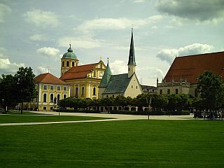 Benedikt XVI. si želi vrnitve v romarski kraj svojega otroštva