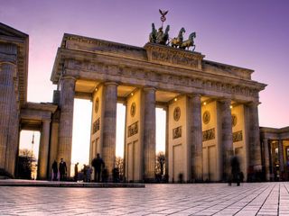 Naslednje Dvorišče za pogane novembra v Berlinu