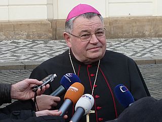 Češki radio cenzuriral pogovor s praškim nadškofom