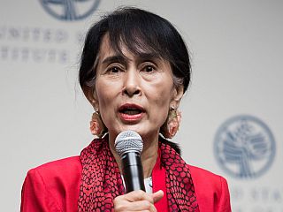 Nobelova nagrajenka Aung San Suu Kyi jutri pri papežu