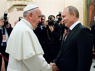Putin in Frančišek podpirata mirovno pobudo za Sirijo