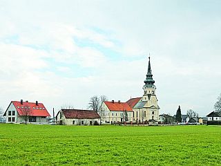 Med bralci je nova številka Družine