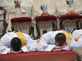 Italijanska Cerkev opaža porast duhovnih poklicev