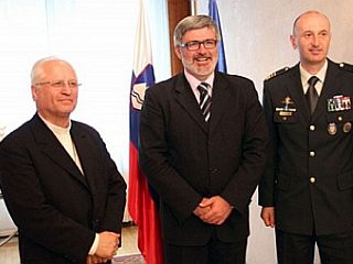 Škof Glavan o vikariatu z ministrom Jakičem