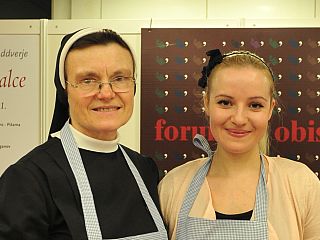 S. Nikolina bo kuhala na POP TV