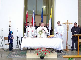»Naj bo naša molitev kakor ščit«