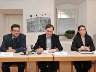 Izjava Komisije Pravičnost in mir