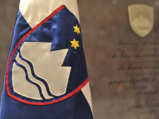 O pravičnosti, pravni državi in začetku prestajanja zaporne kazni Janeza Janše