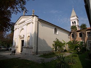 Strunjan dobil novega župnika, frančiškani odhajajo