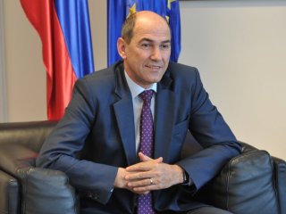 Intervju z Janezom Janšo