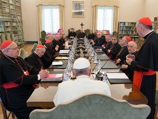 Papež z veleposlaniki o položaju v Siriji in Iraku