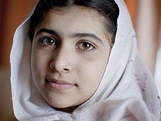 Malala daruje nagrado za obnovo šole v Gazi