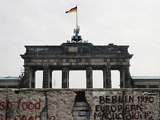 Okrogla miza ob 25-letnici padca berlinskega zidu