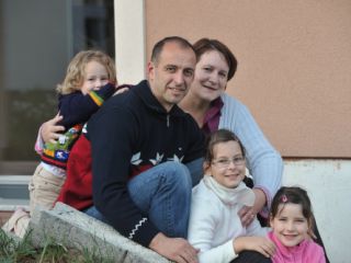 »Ideologije ogrožajo družino«