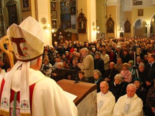 Nadškof Zore: »Bodite posredovalci Jezusovih besed«