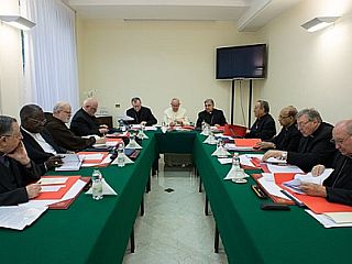 V Vatikanu znova zaseda kardinalski svet