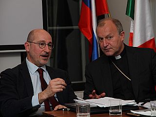 Kako preseči medverstvene napetosti?