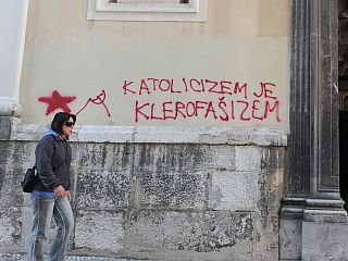 Nestrpnost do krščanskih prepričanj v Evropi narašča