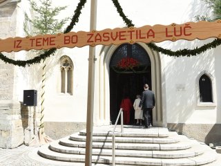 Slomškovo mesto ozaljšano za slavje posvečenja