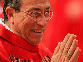 Kardinal Maradiaga: »Reforma kurije brez odpuščanj«