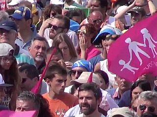V Rimu protesti proti istospolnim zakonom