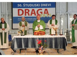 Nadškof Zore: »Zakaj je Draga dočakala 50 let? Ker je potrebna.«