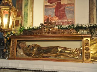 Z relikvijami so se vrnili Monaldovi dnevi