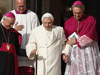 Gänswein: Benediktu XVI. gre »duhovno izjemno dobro«