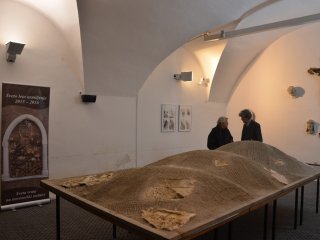 »Nevenljiv bronen spomin«