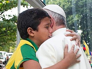 30 »drobtinic«, zakaj imamo radi papeža Frančiška