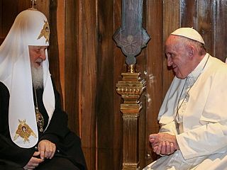 Papež se je srečal z moskovskim patriarhom