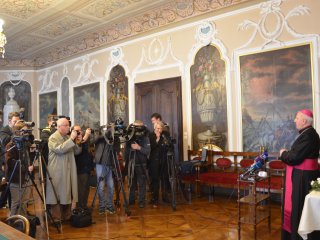Nadškof Zore: »Z Jezusom stopajte proti odrešenju«