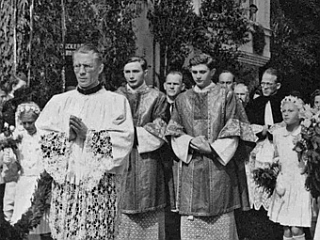 Benedikt XVI. se vrača v apostolsko palačo